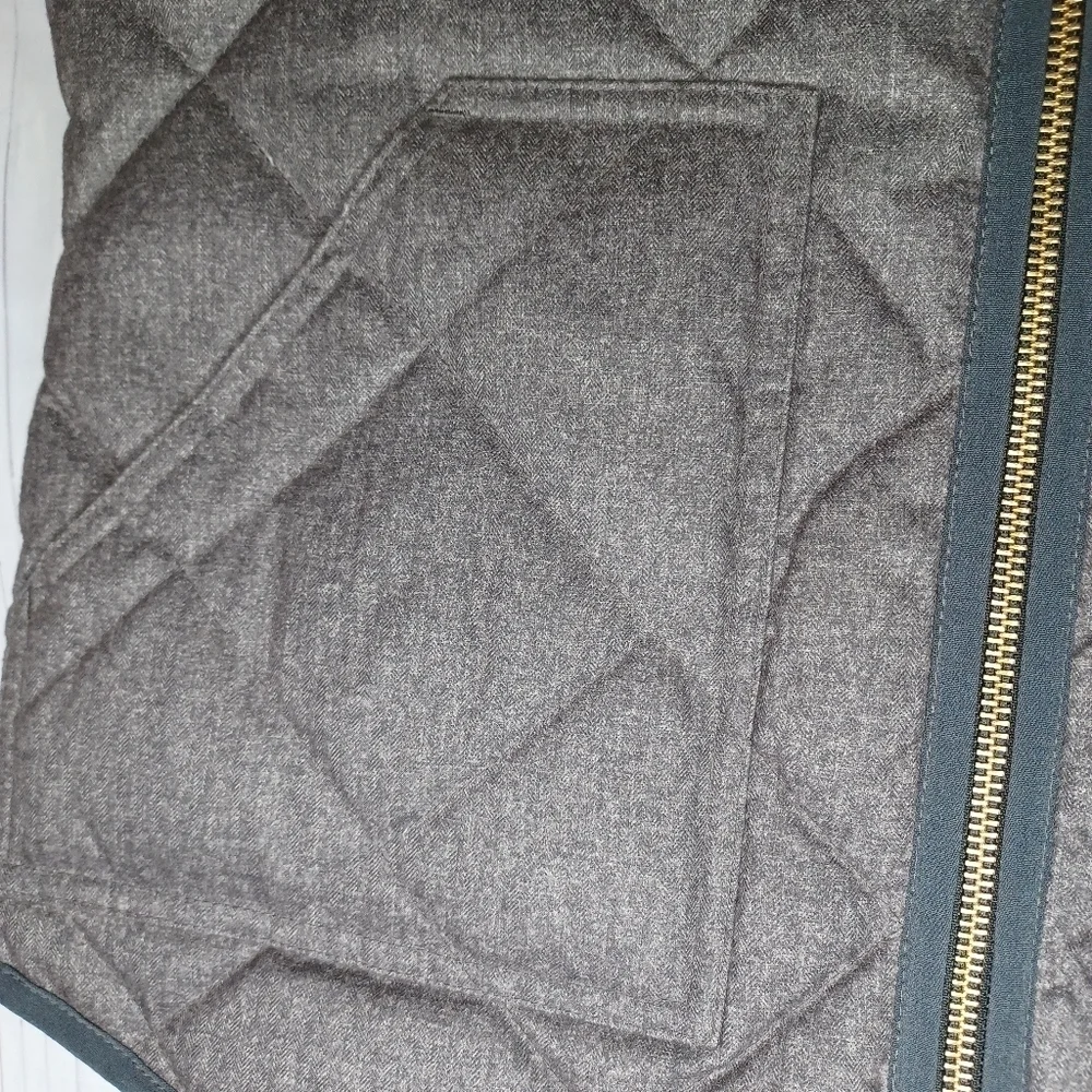 J. Crew Factory Excursion Down Puffer Vest Quilted Women SZ XS Gray